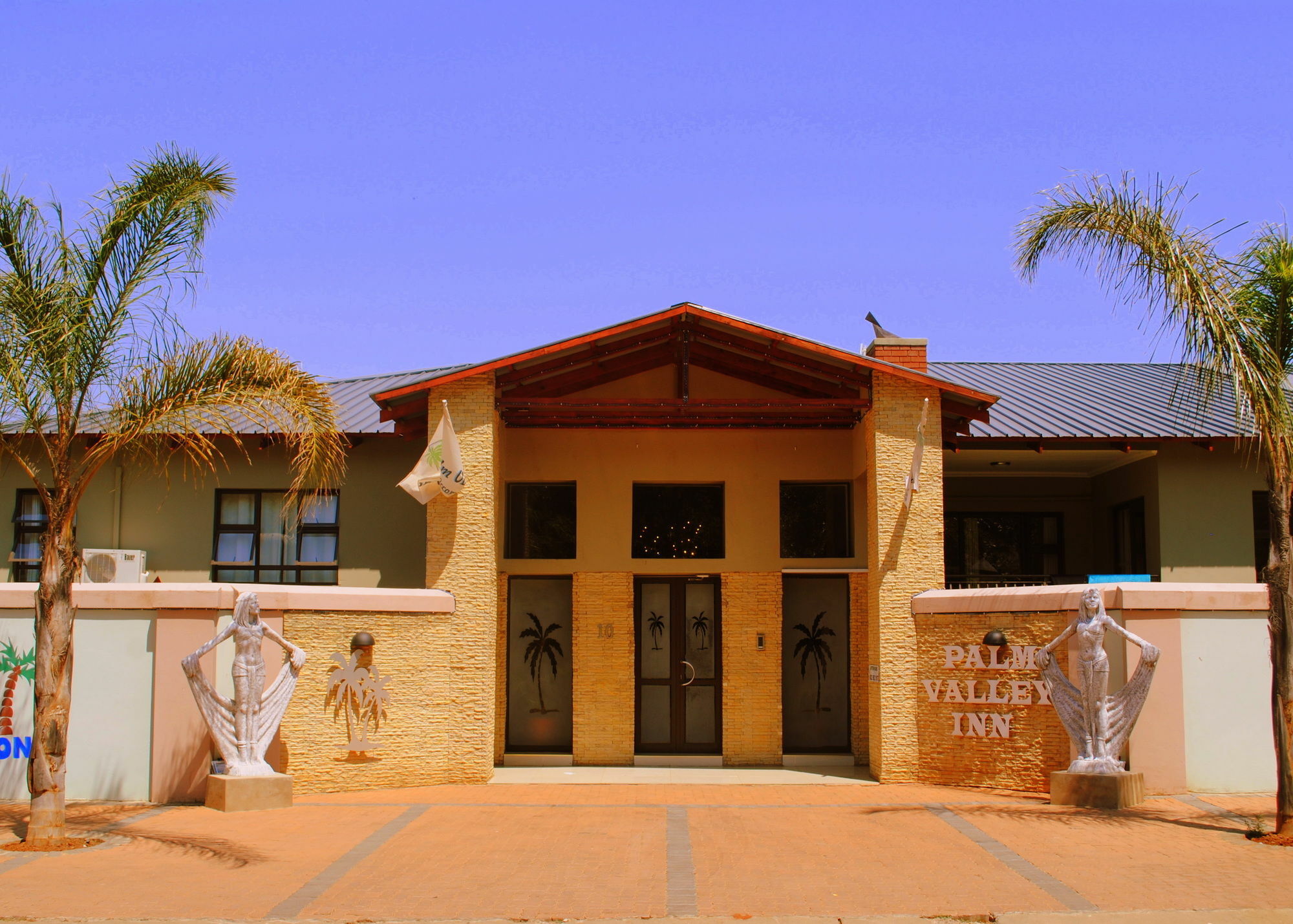 Palm Valley Inn And Day Spa Hartbeespoort Exterior photo